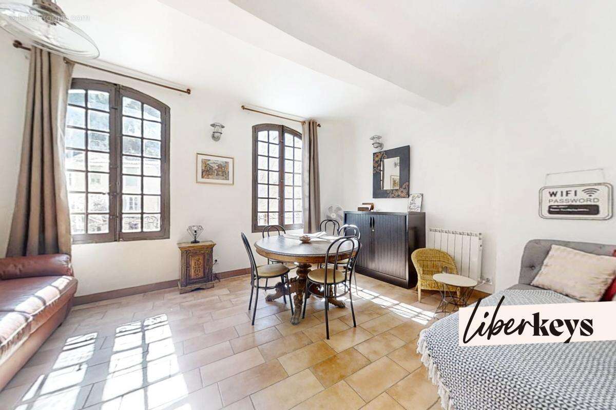 Maison à MOUSTIERS-SAINTE-MARIE