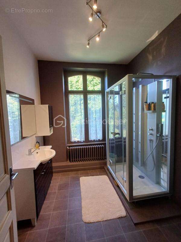 Maison à POURU-SAINT-REMY