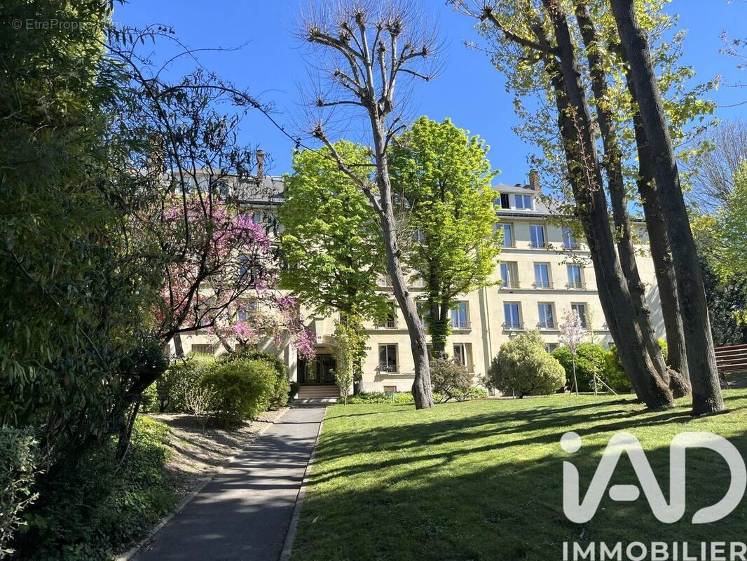 Photo 1 - Appartement à RUEIL-MALMAISON