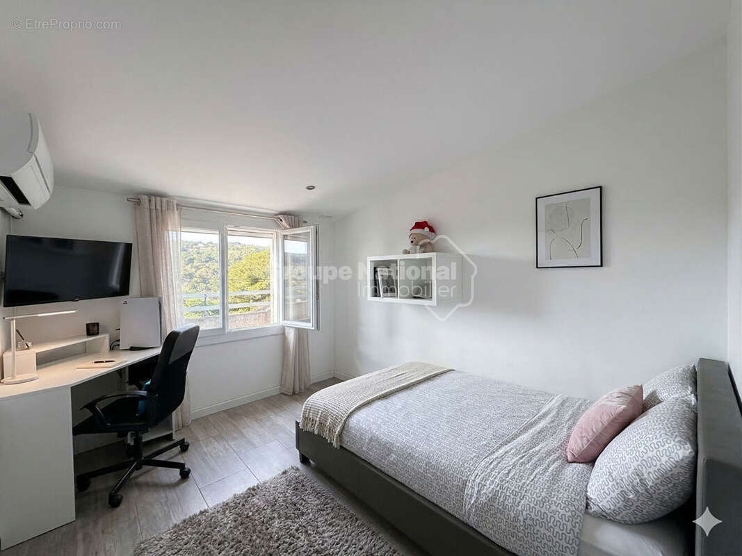 Maison à ENSUES-LA-REDONNE