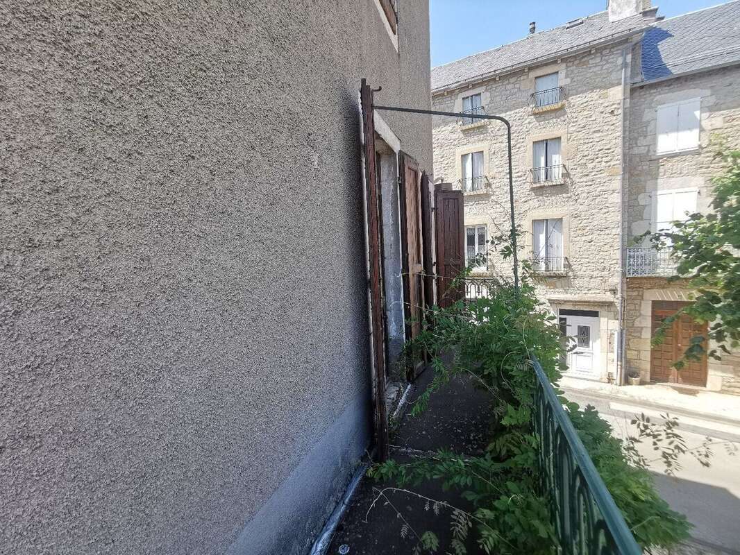 Maison à SEVERAC-LE-CHATEAU