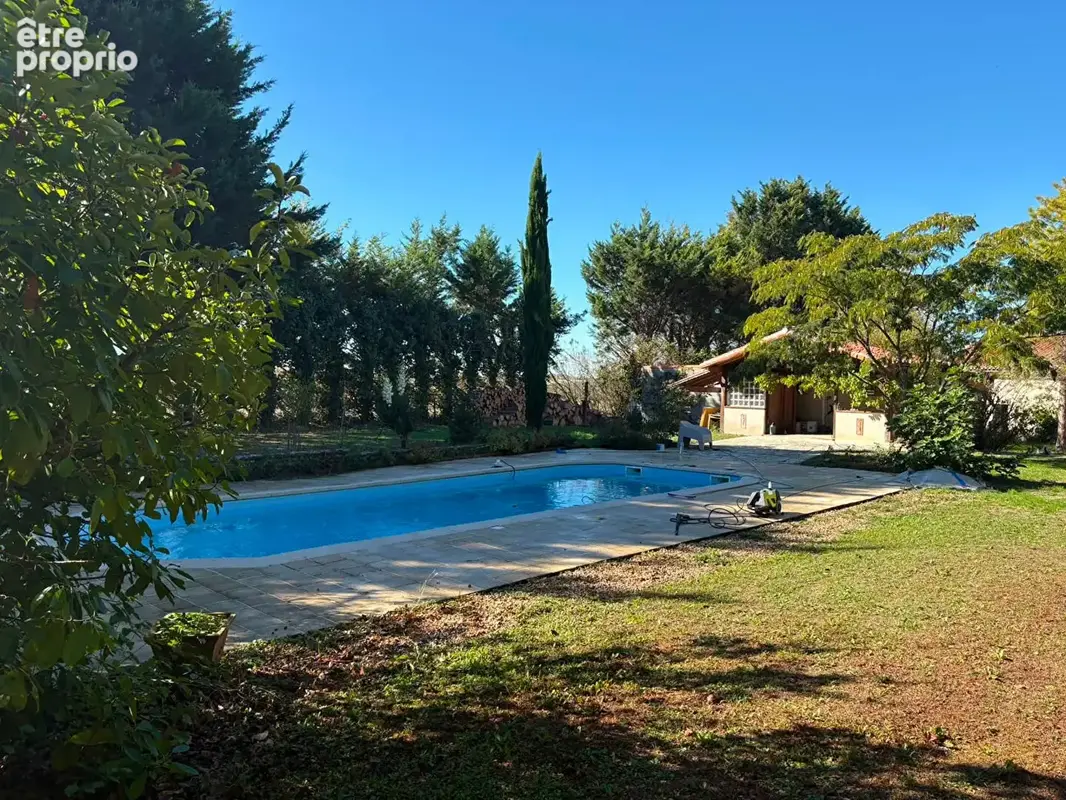 Longère de charme avec piscine, salle de réception et dépendances ? un véritable havre de paix ! - photo 14