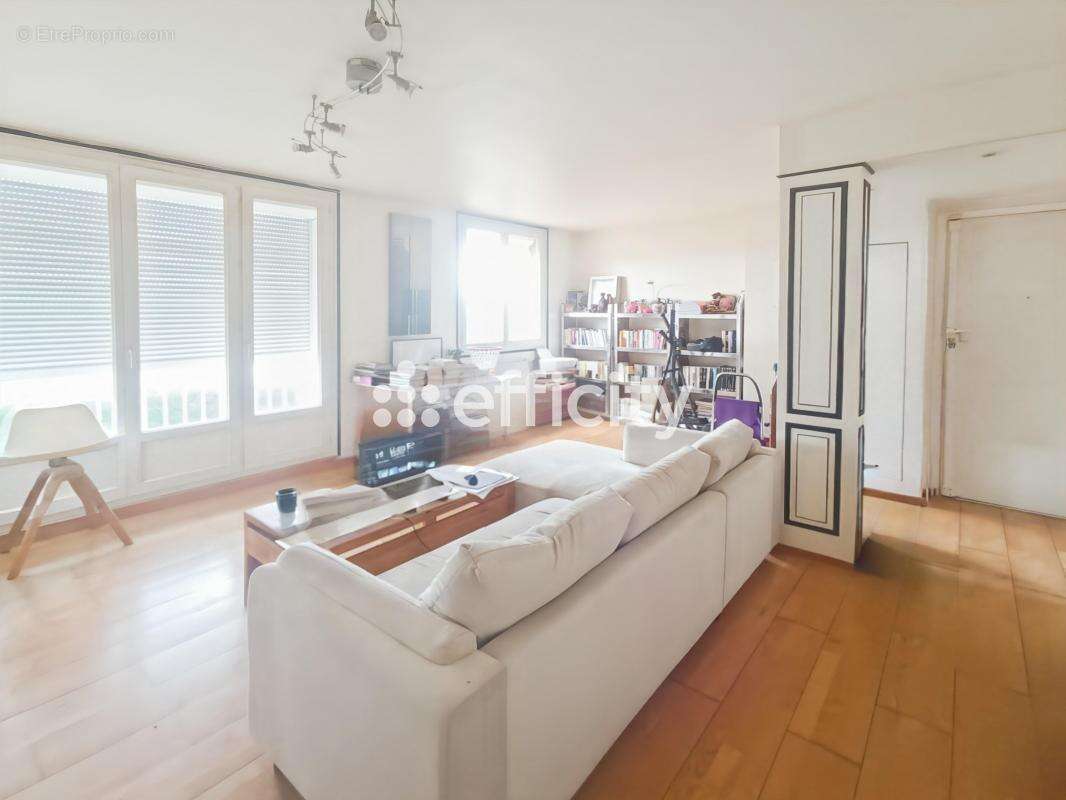 Appartement à LE PETIT-QUEVILLY