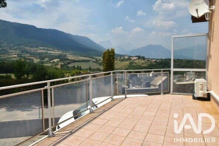 Maison 165 m² à Le Monestier-Du-Percy  - photo 3