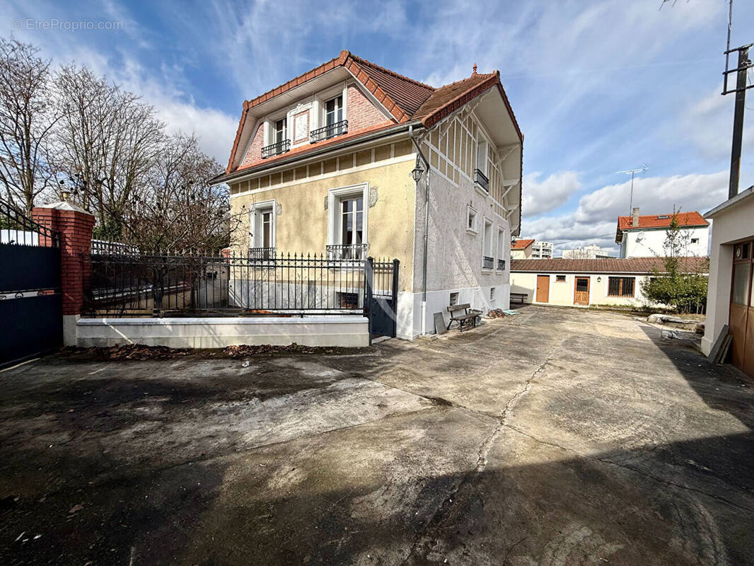 Maison à VILLEMOMBLE
