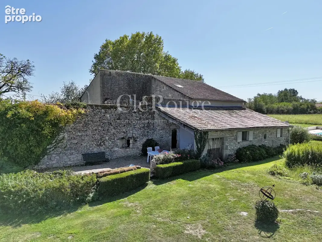 Proche de Duras - Magnifique maison de campagne avec piscine de 6 m x 12 m, à rénover - photo 15