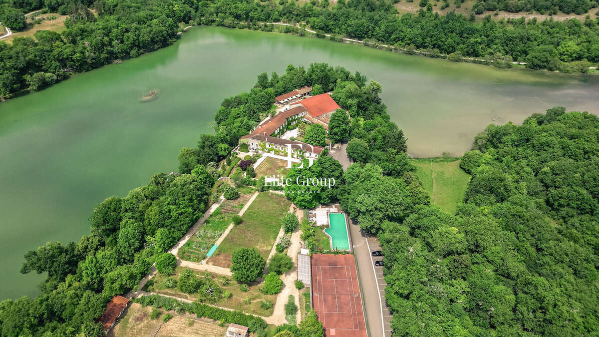 A vendre demeure de prestige - 20 pièces - 980 m2 - photo 3