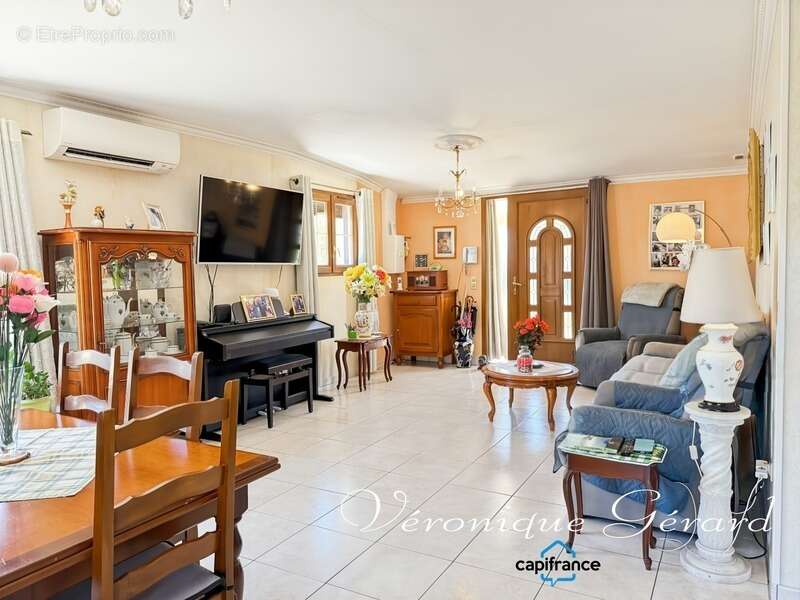 Maison à MOULIN-NEUF