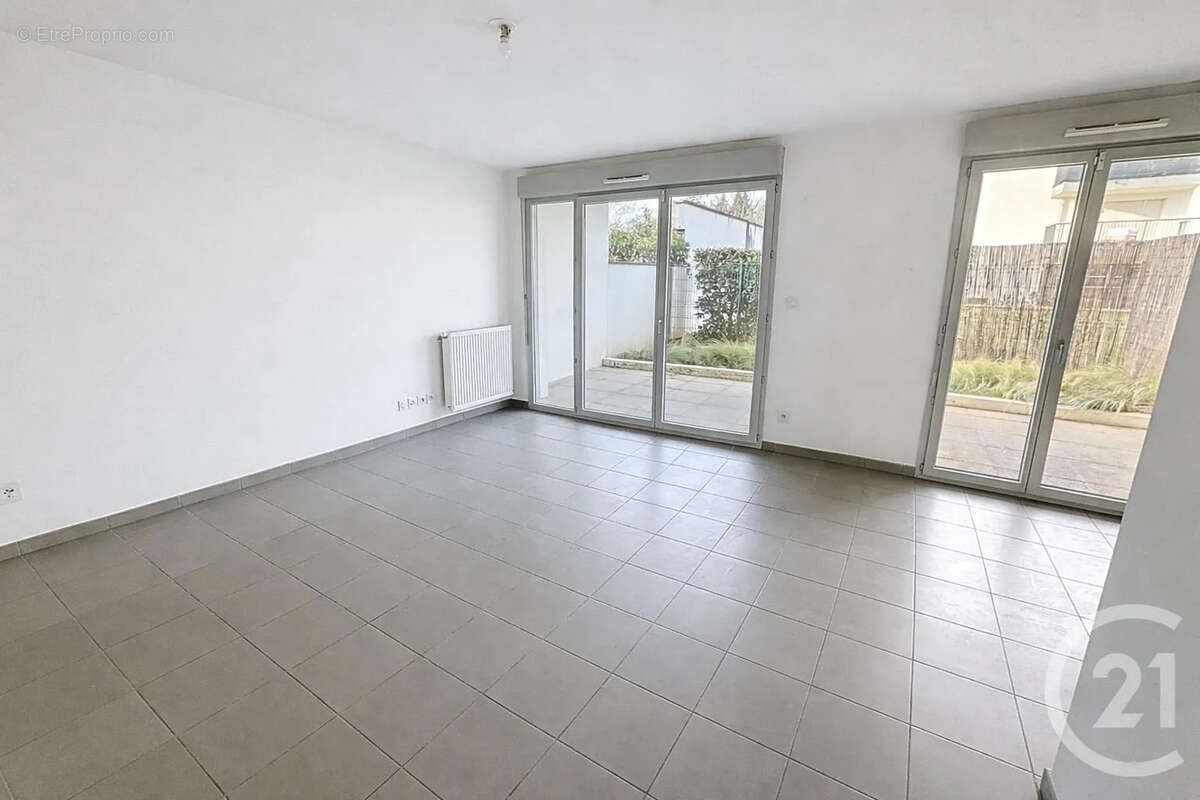 Appartement à DECINES-CHARPIEU