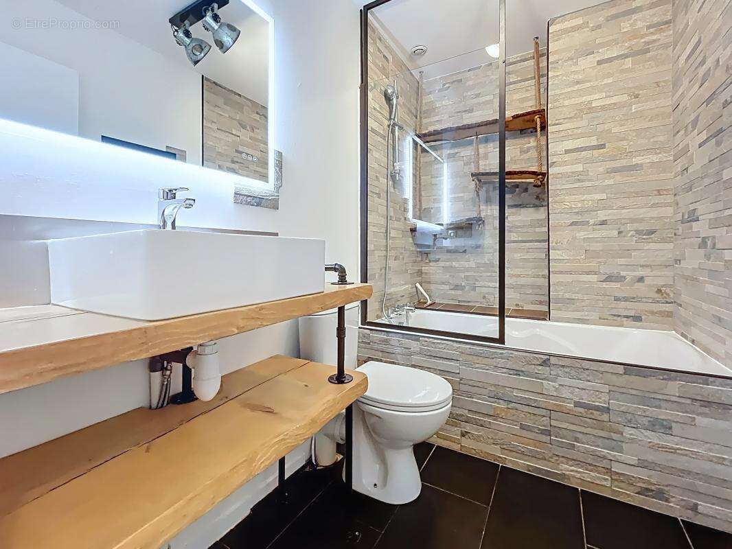 Appartement à GUILHERAND-GRANGES