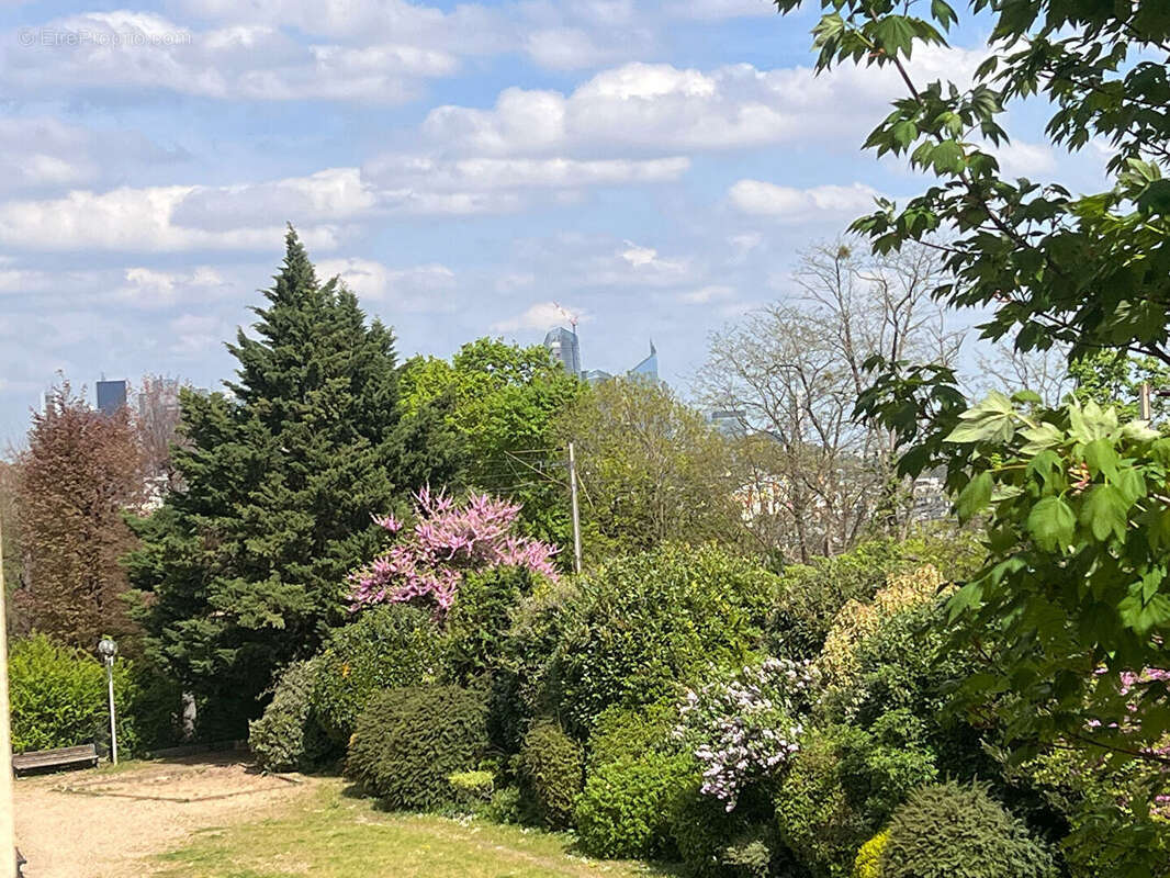 Appartement à SURESNES