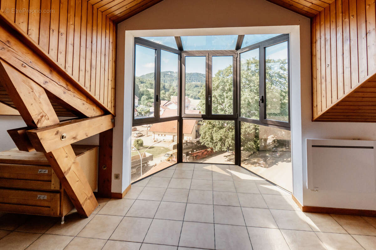 Appartement à LES HOPITAUX-NEUFS