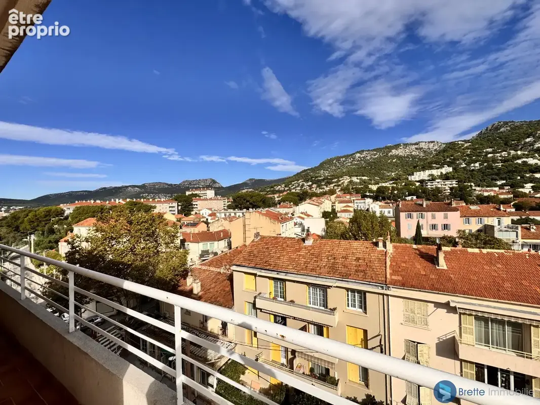  toulon claret superbe t3 vue faron avec 2 balcons - photo 1