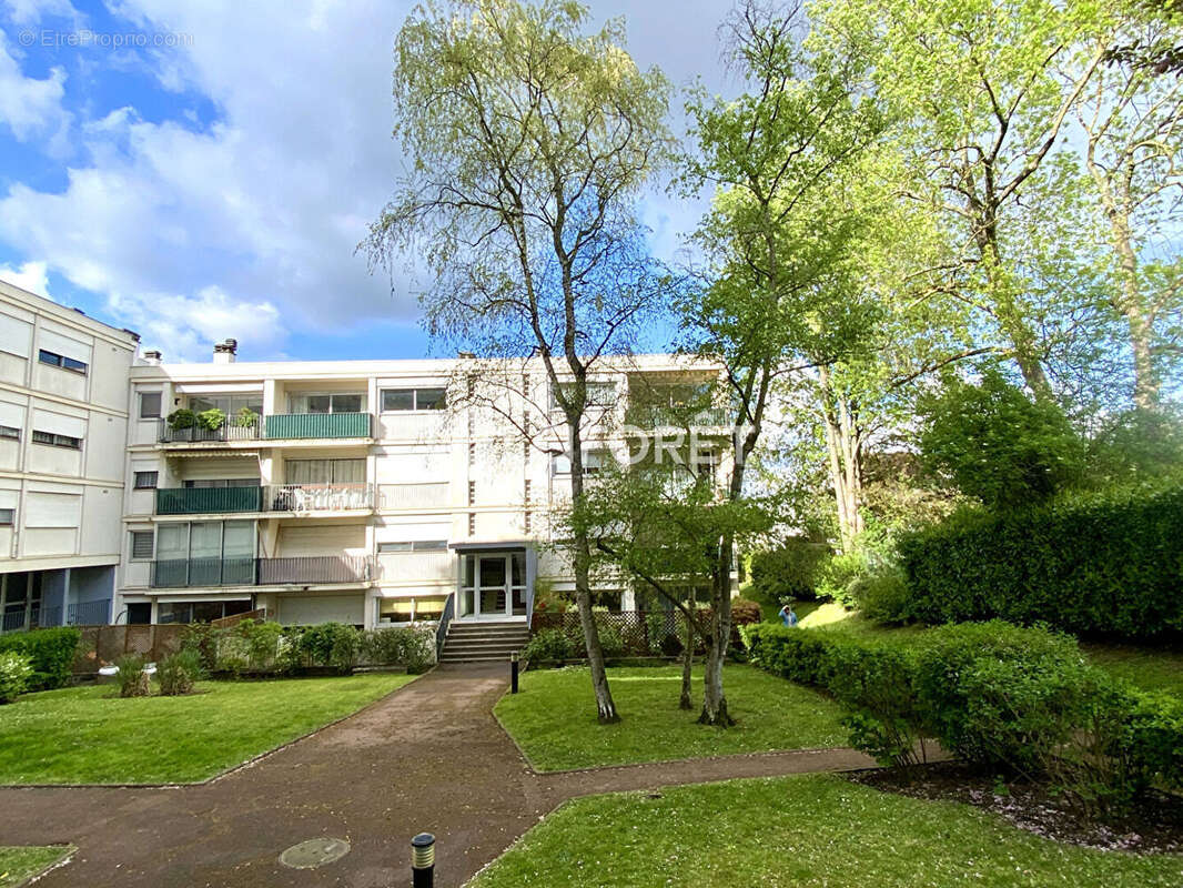 Appartement à LE PECQ