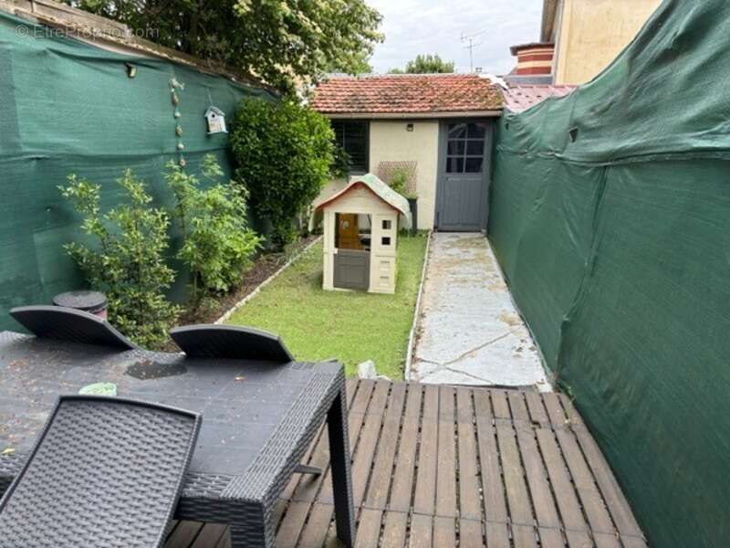 Maison à LE MESNIL-AMELOT