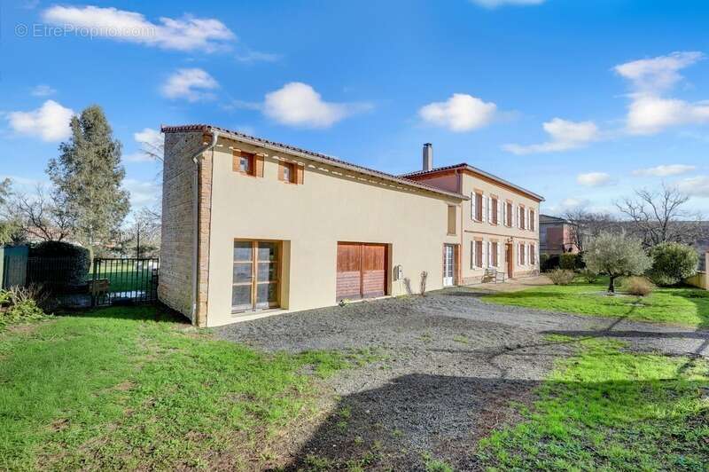 Maison à LE FAUGA