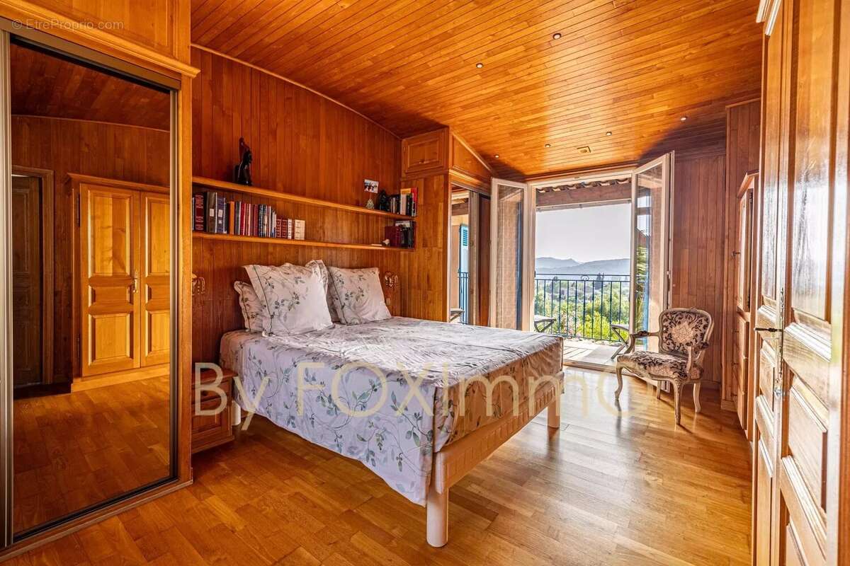 Maison à CAGNES-SUR-MER