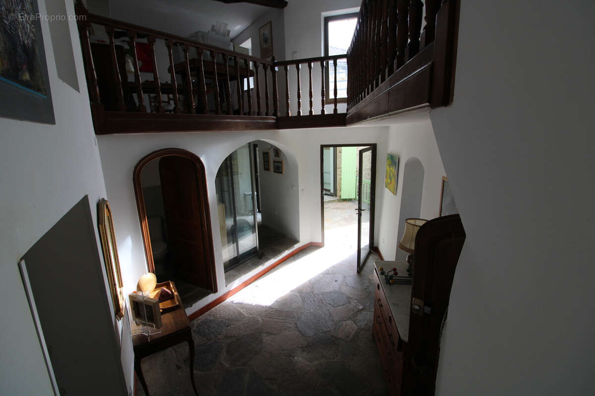 Maison à COLOMBIERES-SUR-ORB