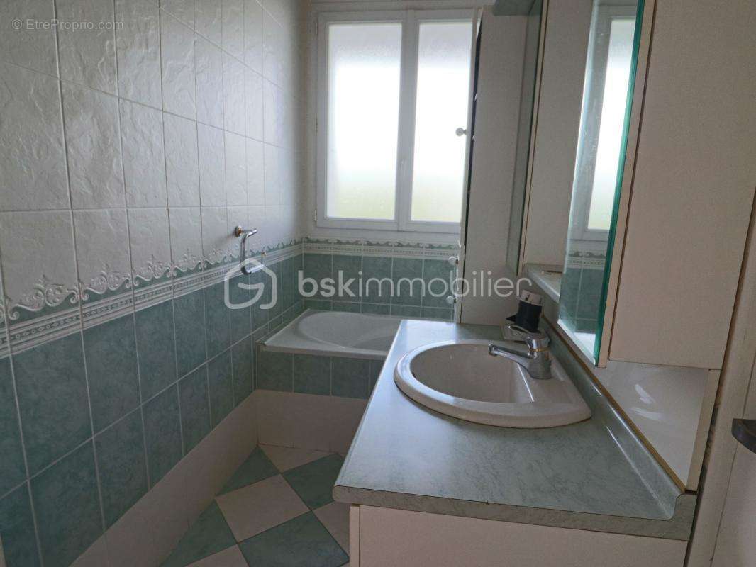 Saint-Nazaire- Appartement T4 quartier Gare - photo 5