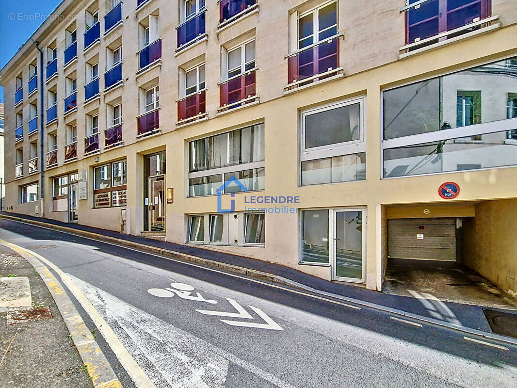 Commerce à PONTOISE