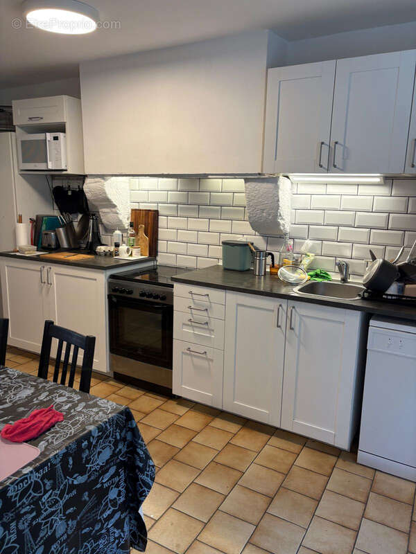 Maison à AMBRIERES-LES-VALLEES