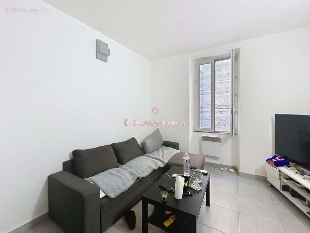 Appartement à MARSEILLE-1E