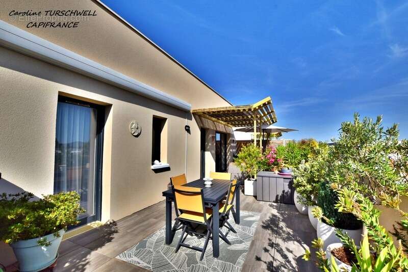 Appartement à SOLLIES-PONT