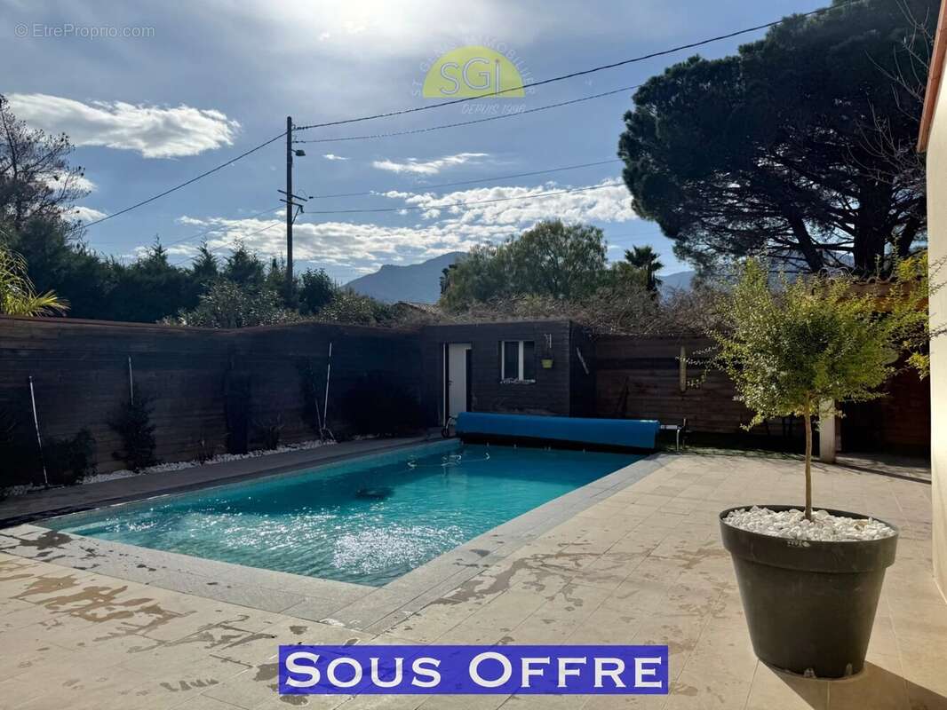 Maison à SAINT-GENIS-DES-FONTAINES