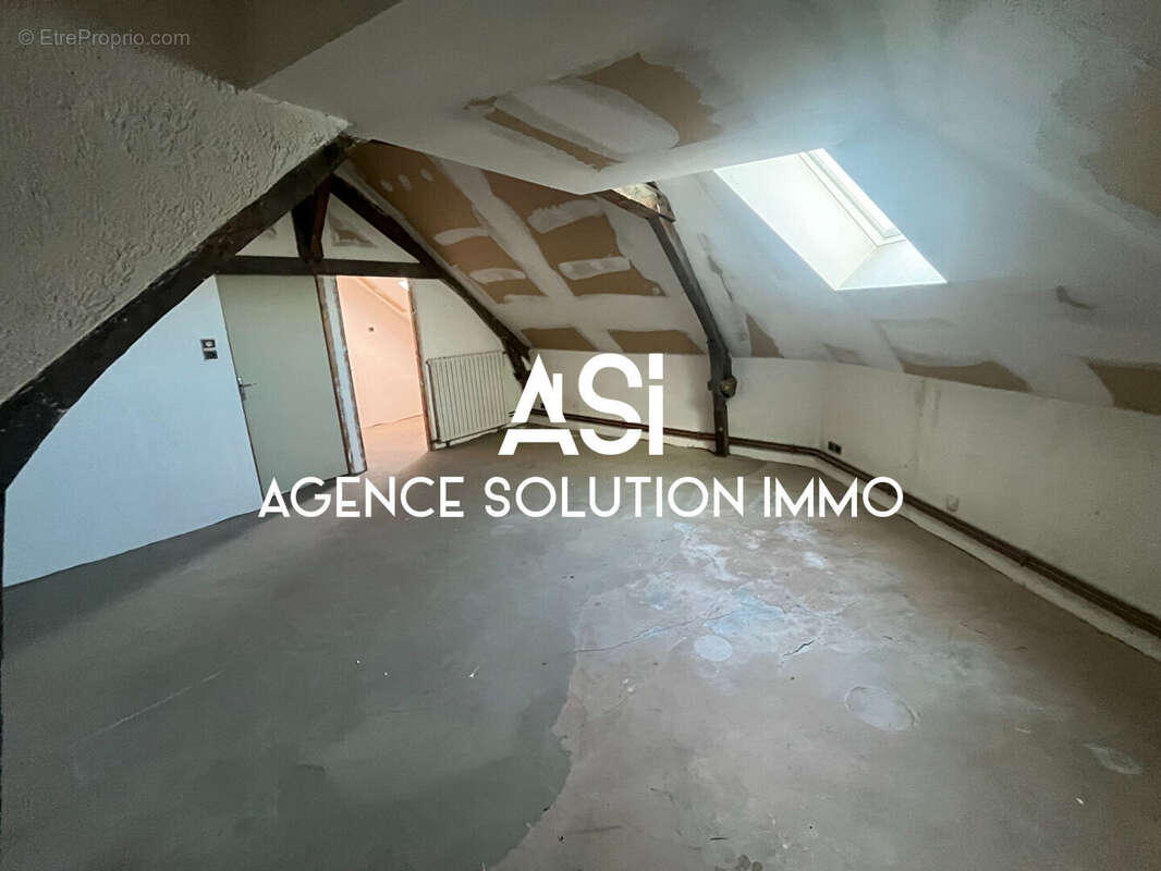 Maison à LA CROIXILLE