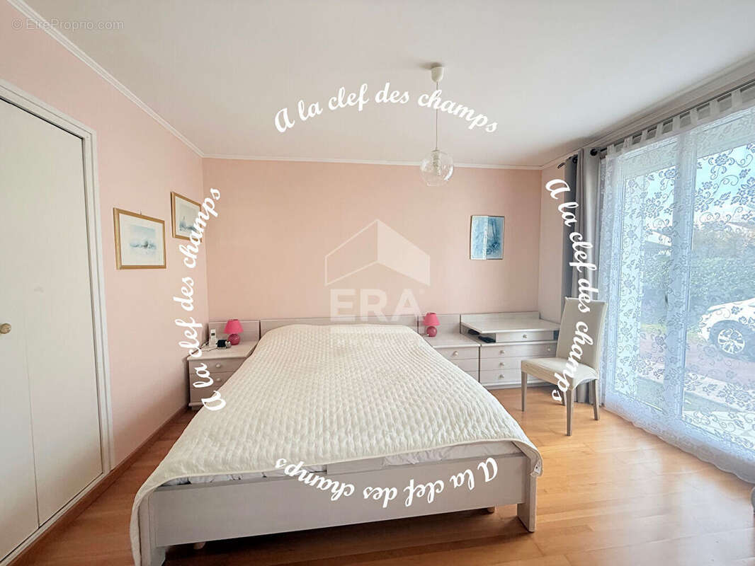 Maison à GIF-SUR-YVETTE