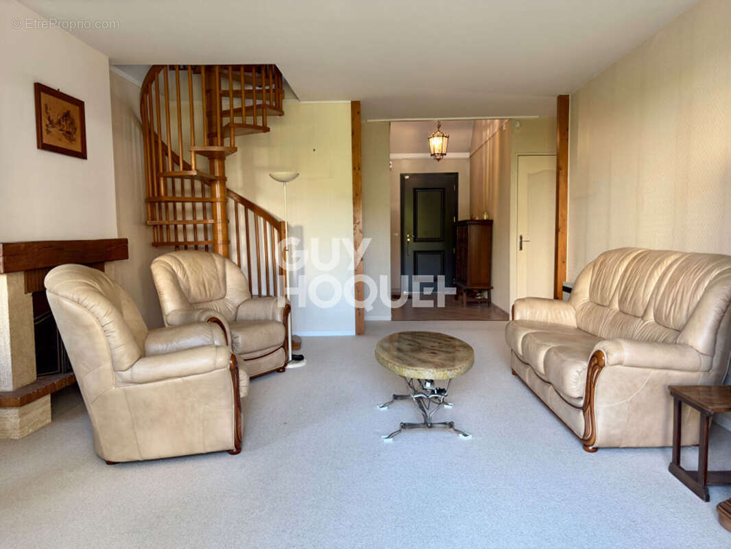 Maison à SOISY-SUR-SEINE