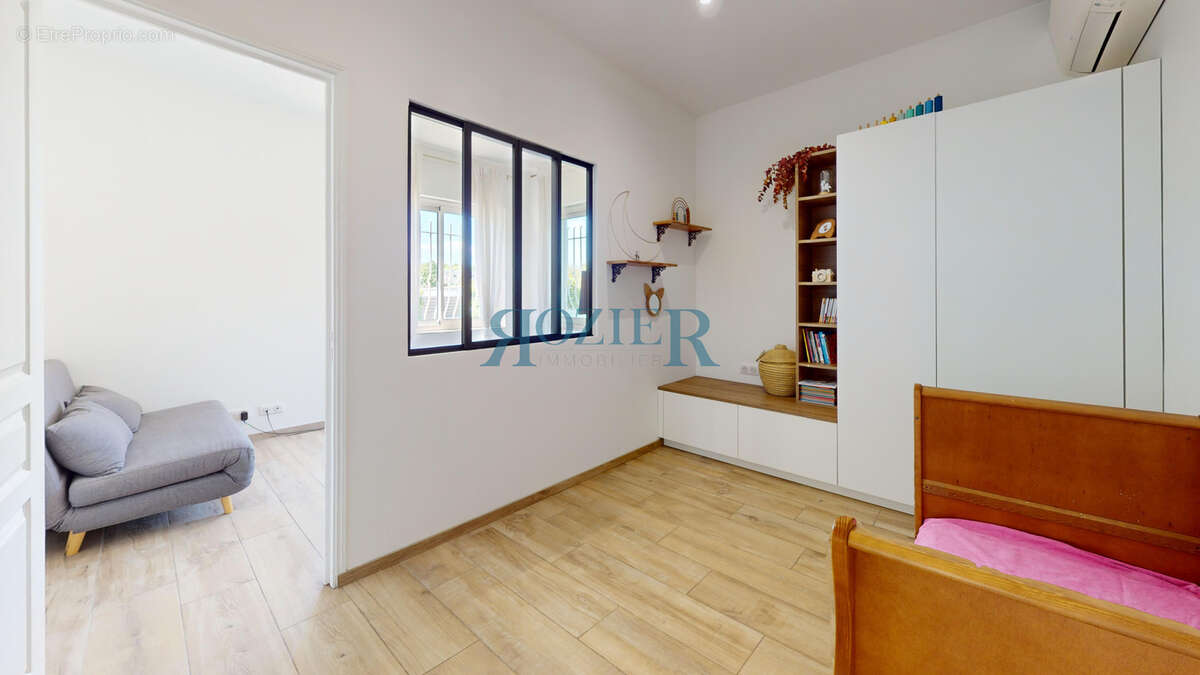 Appartement à MOUGINS