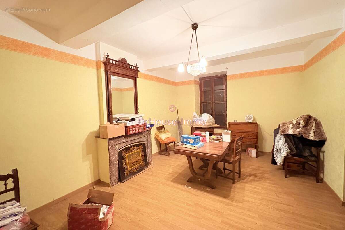 Maison à PEYRIAC-MINERVOIS