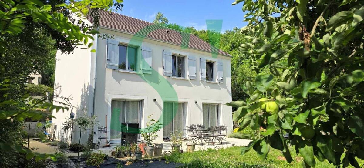 Maison à GRISY-LES-PLATRES