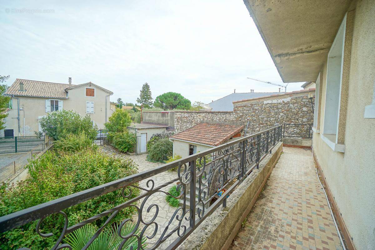 Appartement à SALINDRES