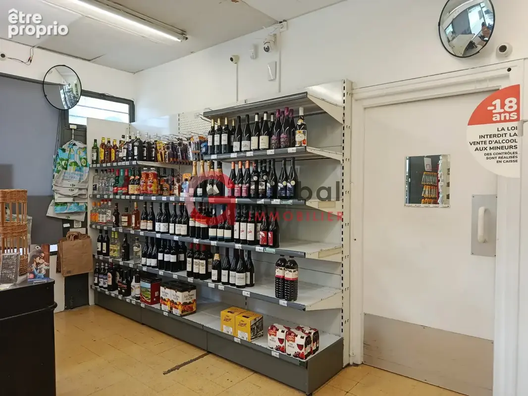 Opportunité rare : Commerce clé en main 167 m2 à Alès - Stock et matériel inclus - photo 9