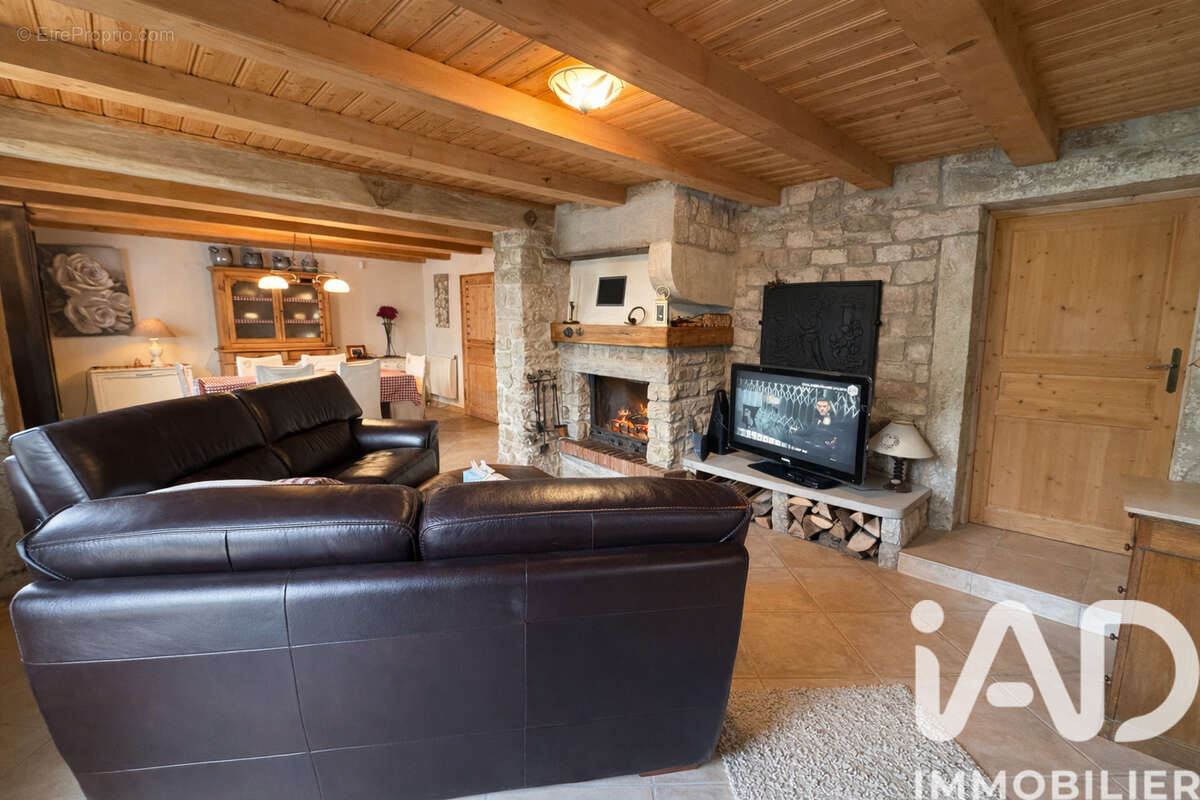Maison 126 m² à Bellefontaine  - photo 5