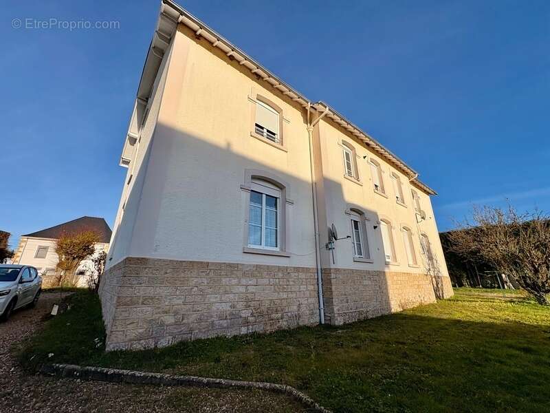 Appartement à GUEUGNON