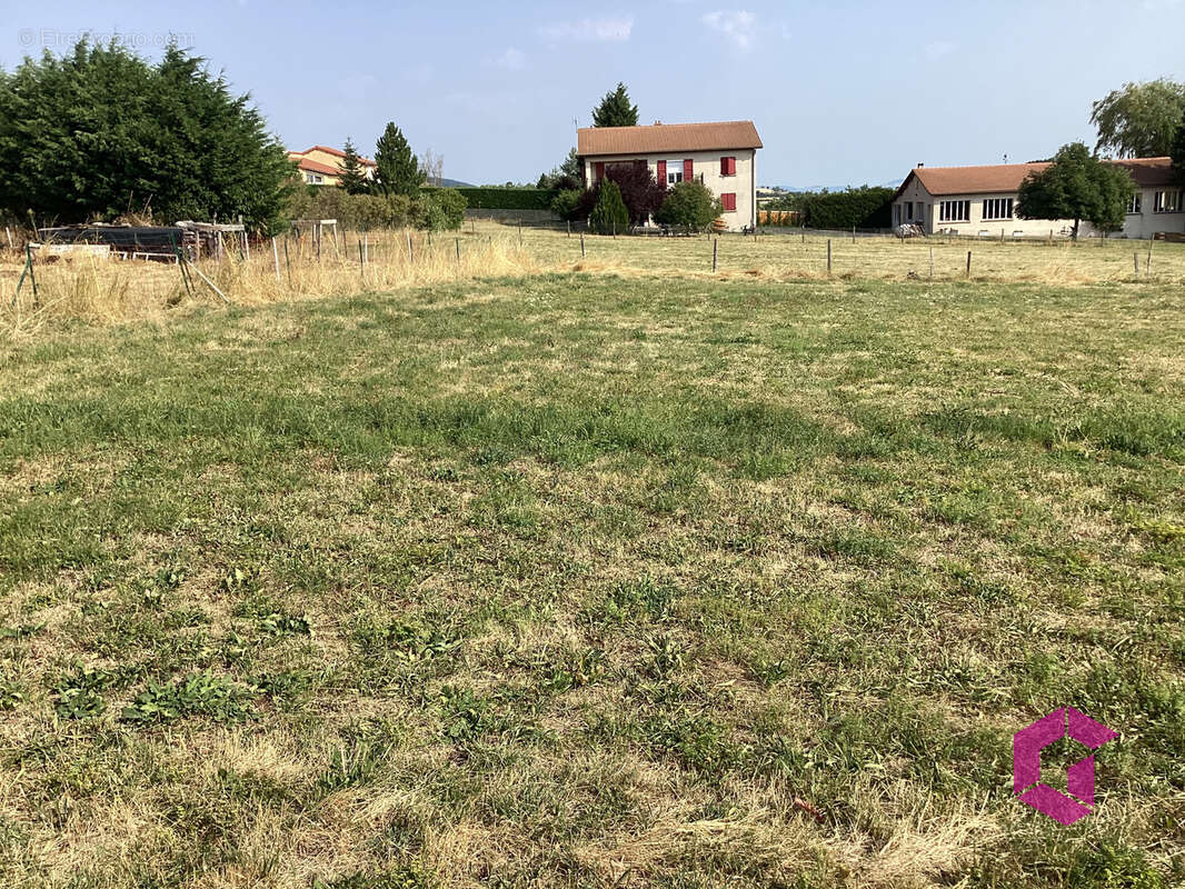En exclusivité ! Terrain env 1700m2 au coeur de la campagne - photo 5