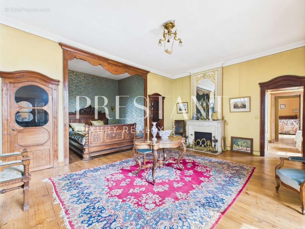 Maison à SAINT-LOUBES