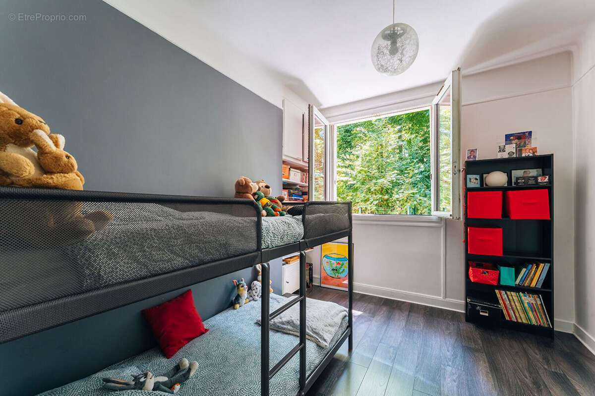 Appartement à LE PLESSIS-ROBINSON