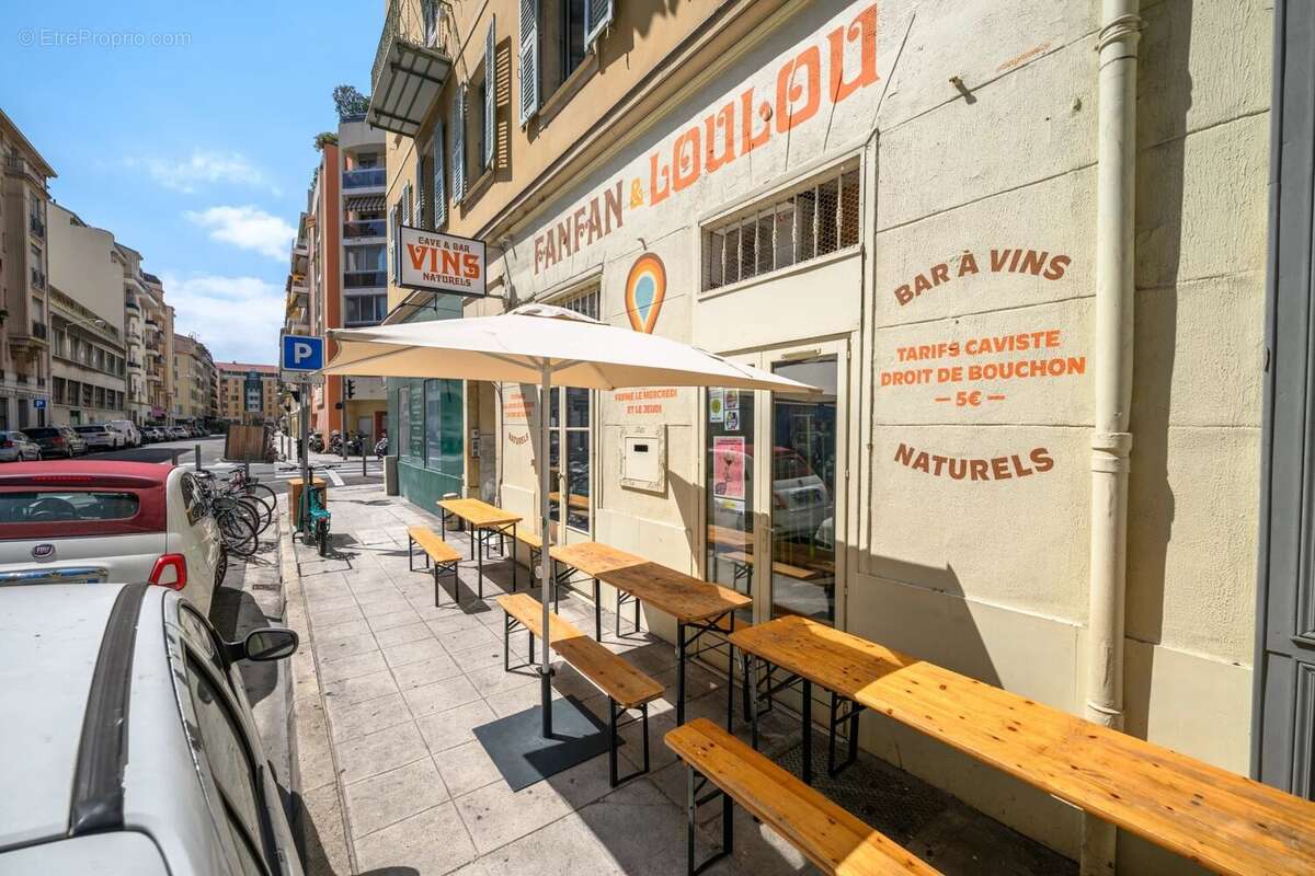 À vendre – bar à vin avec cuisine – port de nice - photo 6