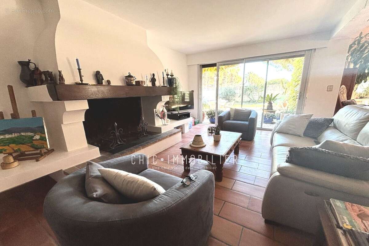 Maison à SAINT-CYPRIEN