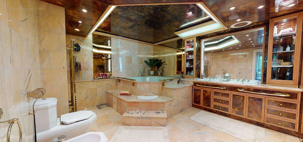 Appartement à EVIAN-LES-BAINS