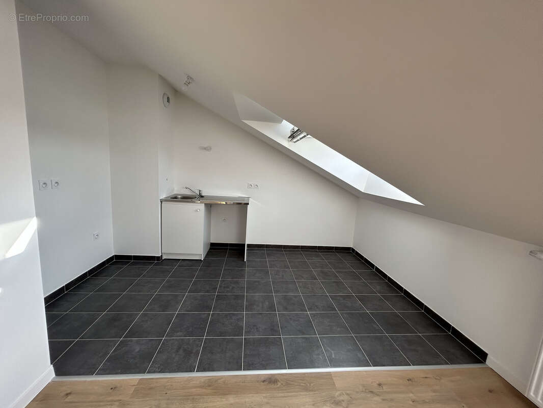 Appartement à VAUJOURS