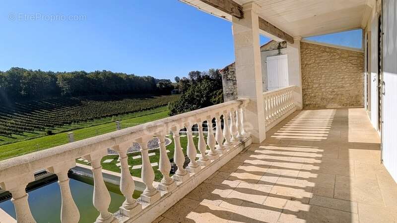 Maison à LIGNIERES-SONNEVILLE