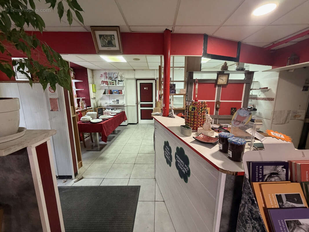 Commerce à LA FOUILLADE