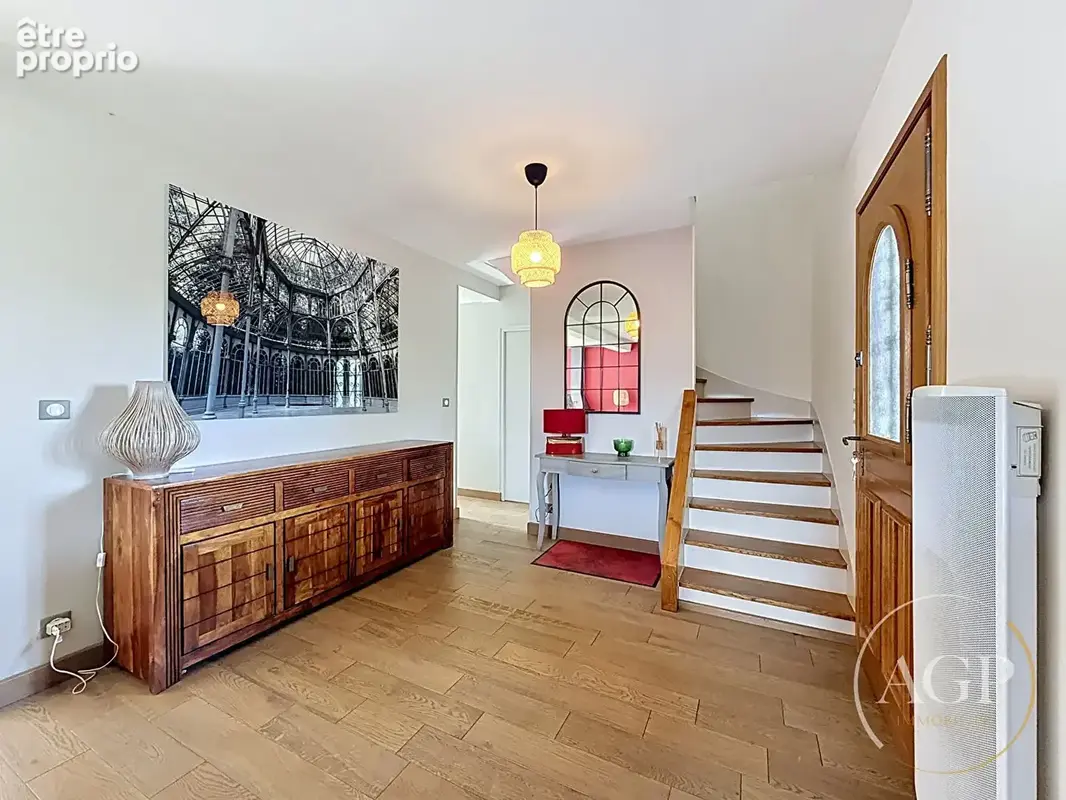 RARE SUR LE MARCHÉ ? Maison familiale avec piscine et grand terrain - photo 13