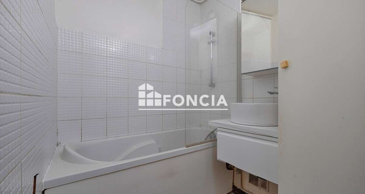 Appartement à LE PLESSIS-ROBINSON