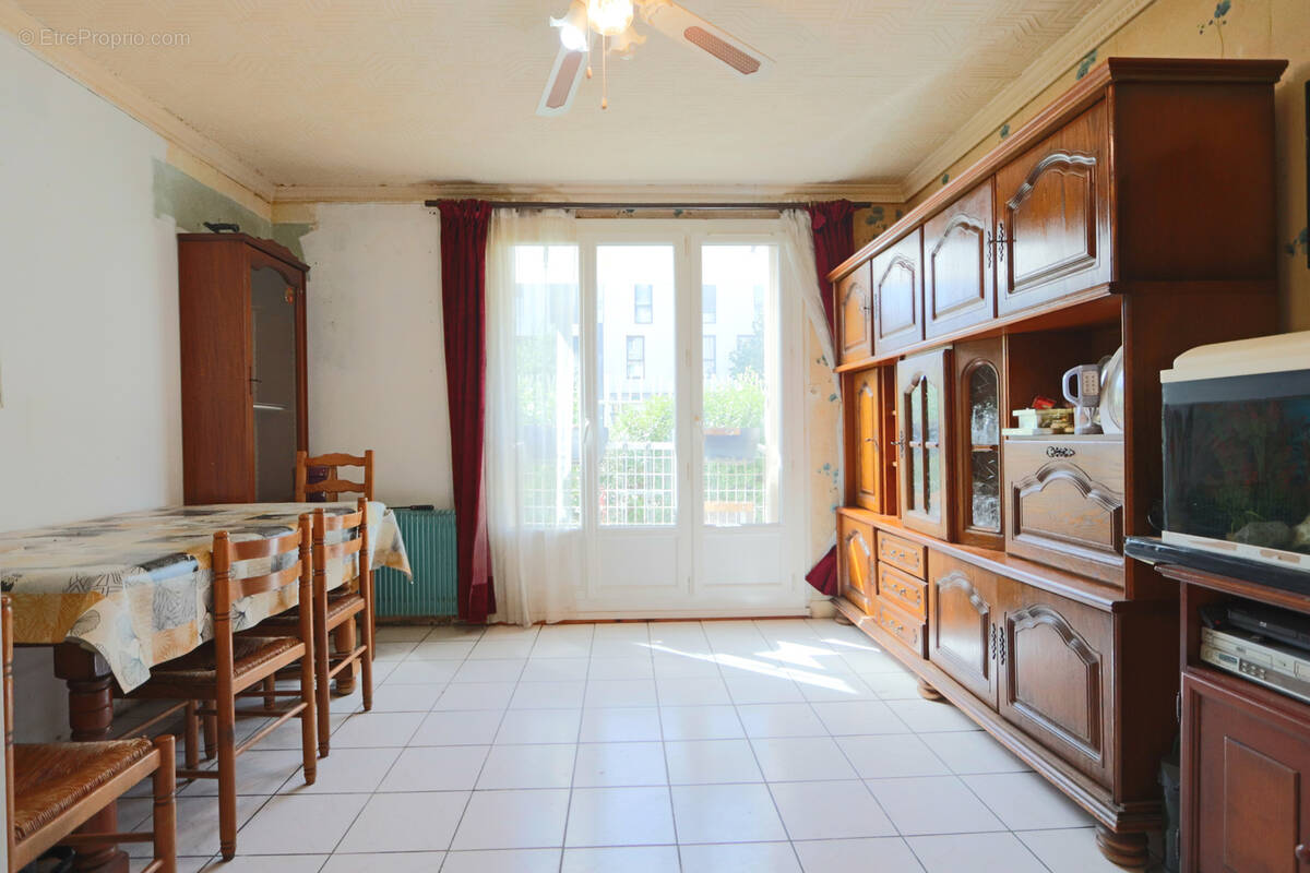 Appartement à CLICHY-SOUS-BOIS